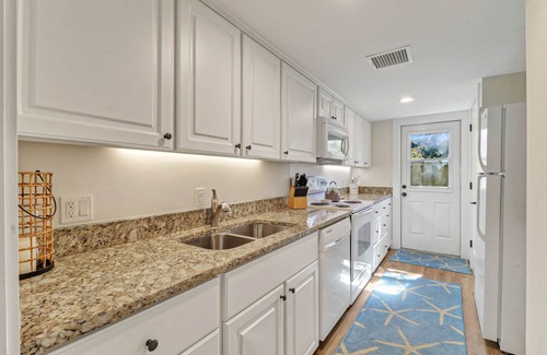 Harbour Town Villa | Stunning Harbour Town villa with views of Calibogue Sound