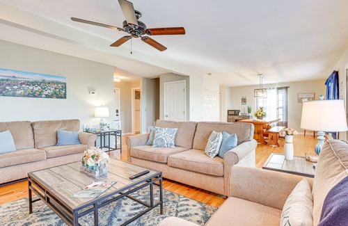 Hayesville House | Stunning Hayesville Retreat: 2 Mi to Lake Chatuge