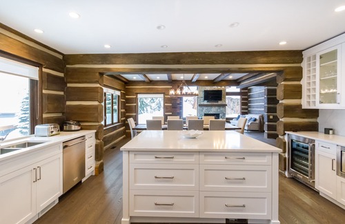 Blueberry Hill House | Stunning High End Luxury Chalet in prestigious Blueberry Hills, Sleeps 12