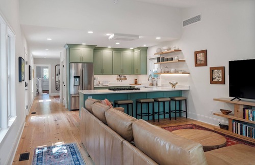 Chestertown House | Stunning Historic Downtown Home! Within 2 Blocks of Fountain Park!