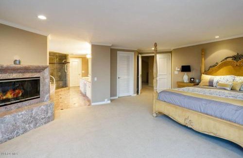 Hollywood Beach House | Stunning Hollywood Beach Ocean Front Home-0xnard