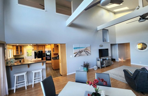 Brookings House | Stunning home, amazing ocean and forrest views! Pet friendly & close to beaches!