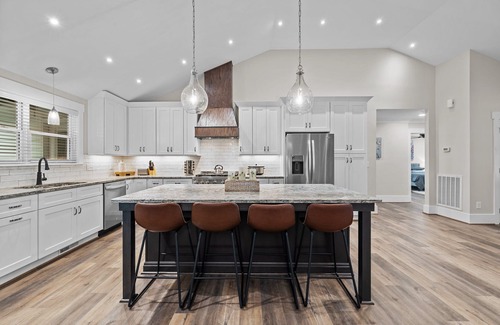 North Raleigh House | Stunning Home, conveniently located in Raleigh