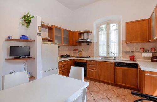 Camogli House | Stunning home in Camogli with kitchen
