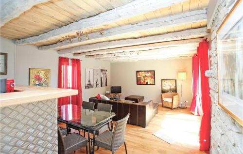 Coly House | Stunning Home In Coly With Wifi
