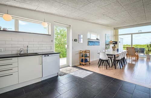 Øer Strand House | Stunning home in Ebeltoft