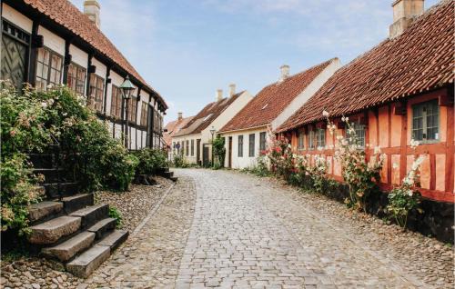 Syddjurs Kommune House | Stunning Home In Ebeltoft With Kitchen