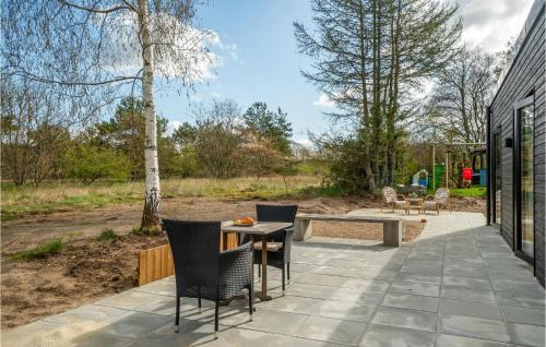 Farvang House | Stunning Home In Fårvang With Wifi