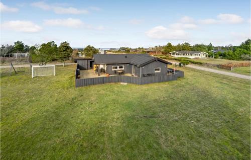 Fjellerup Strand House | Stunning Home In Glesborg With Kitchen