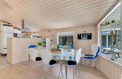 Helberskov Strand House | Stunning home in Hadsund with sauna
