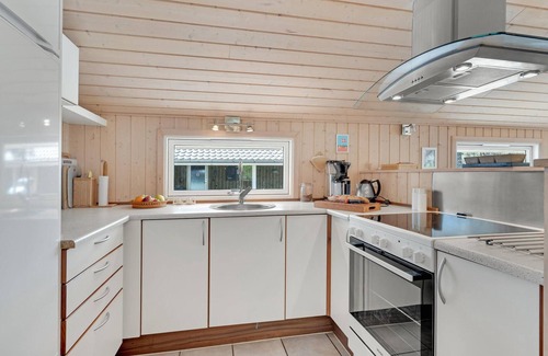 Helberskov Strand House | Stunning home in Hadsund with sauna