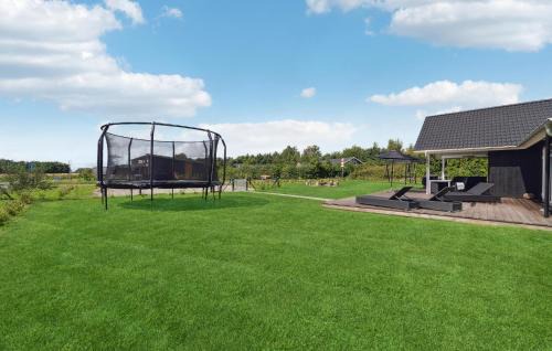 Oster Hurup House | Stunning Home In Hadsund With Sauna