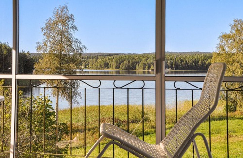 Klassbol House | Stunning home in Klässbol with kitchen