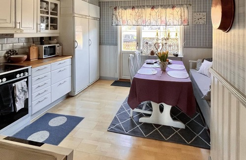 Orsa House | Stunning home in Orsa with kitchen