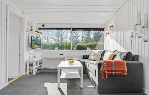 Udbyhøj House | Stunning Home In Ørsted With Kitchen
