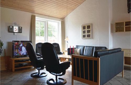 Lodbjerg Hede House | Stunning Home In Ringkøbing With Sauna