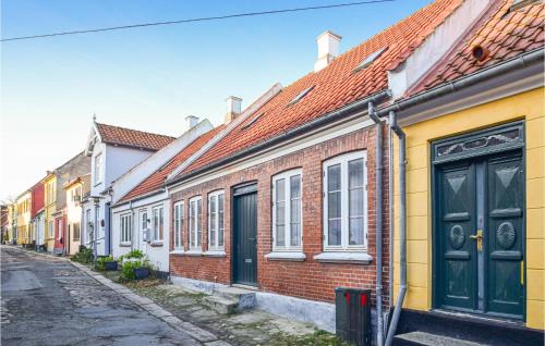 Rudkobing House | Stunning Home In Rudkøbing With Kitchen