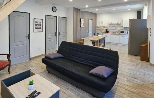 Thenay House | Stunning Home In Thenay With Wifi
