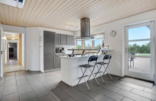 Bøtø By House | Stunning home in Væggerløse with sauna