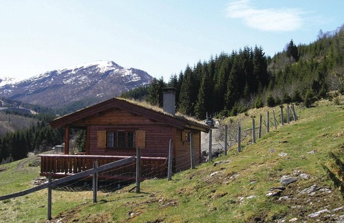 Vik House | Stunning home in Vik I Sogn with WiFi