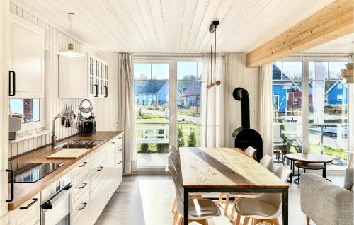 Wandlitz House | Stunning Home In Wandlitz With Kitchen