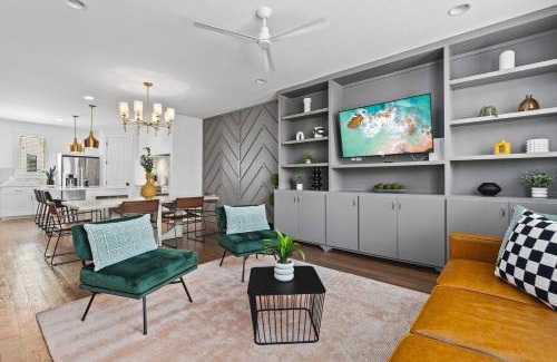 Edgehill House | Stunning Home with Garage and Patio Walk to Restaurants 12 South and Belmont