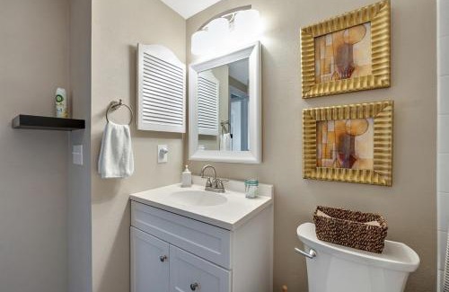Temple Terrace House | Stunning Home with Heated Saltwater Pool and Pond View