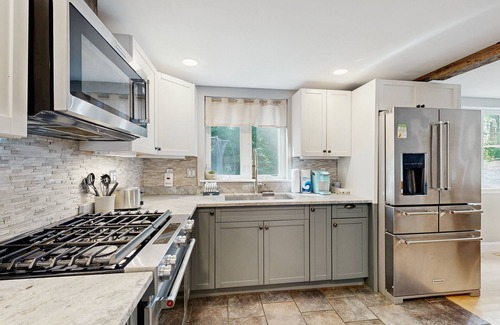 Ogunquit - Wells House | Stunning home with hot tub, outdoor bar, jetted tub & firepit near Wells beaches