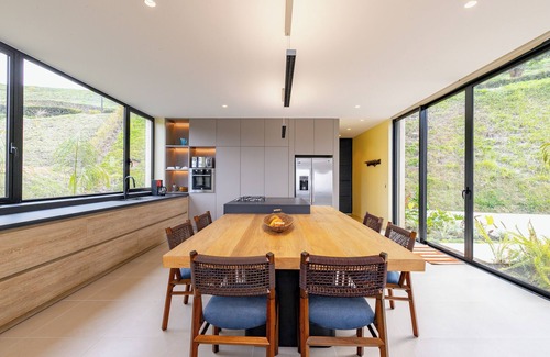 El Penol Ski Chalet | Stunning House with unbeatable view in Guatapé in front of the lake