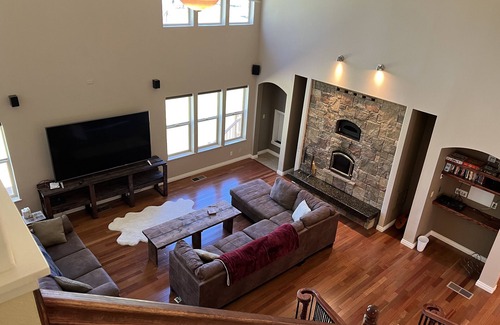 Shingletown House | Stunning House with Hot Tub on 25 acres