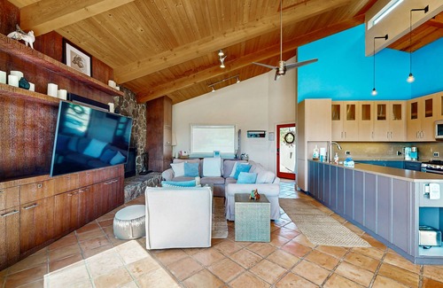 Sea Ranch House | Stunning house with water view, BRAND NEW 6 person hot tub, spacious deck