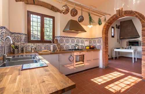 Cicogna Villa | Stunning private villa for 10 guests with A/C, WIFI, private pool, TV and pets allowed