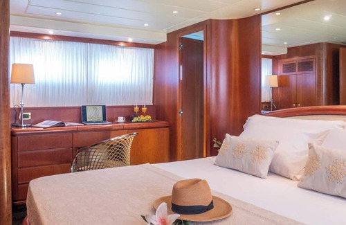 Palma de Mallorca Boat Rental | Stunning Italian Designed 11 Berth Yacht. Fully Crewed