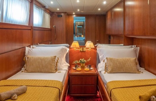 Palma de Mallorca Boat Rental | Stunning Italian Designed 11 Berth Yacht. Fully Crewed