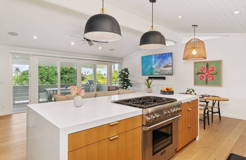 Lanikai House | Stunning Kaikea 4Br/4Ba Estate: Luxurious and Private - 5 min from Lanikai Beach