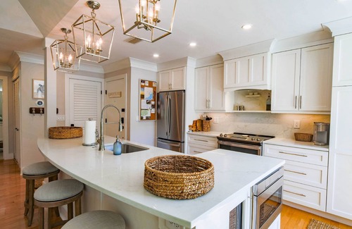 Kiawah Island Condo | Stunning Lagoon Views. Short Walk to Beach. Newly Renovated Villa w/Terrific Natural Light.