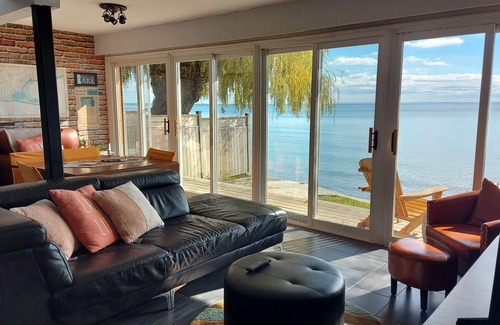 Hamilton Cottage | Stunning lake house on Lake Erie with hottub and magnificent views.