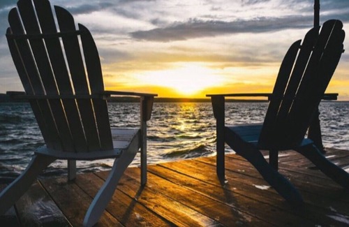King Ferry House | Stunning Lake House Right On The Water - Huge Deck, Amazing Views And Sunsets