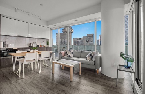 Central Waterfront House | Stunning Lake View Suite in Core Harbourfront
