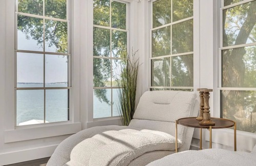 Spirit Lake House | Stunning Lakefront Retreat in Okoboji on East Lake - Beautiful 4-Bedroom Escape