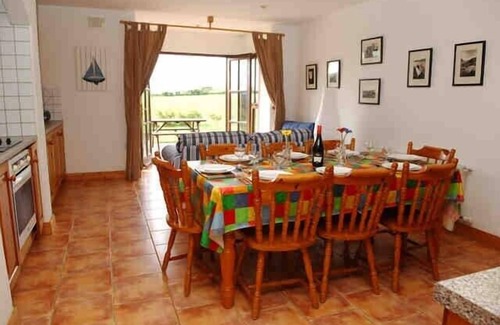 Goleen Cottage | Stunning large stone cottage on the Wild Atlantic Way with sea views and WI-FI
