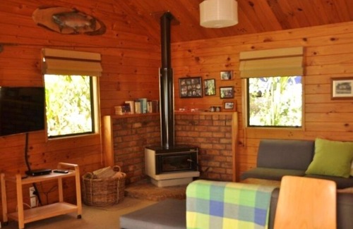 Lake Okareka House | Stunning location right on the beach