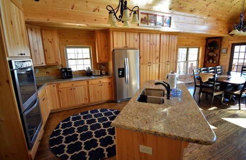 Saluda Cabin | Stunning Log Home, 6 bedrooms, 5.5 baths, sleeps 11 on 10 secluded acres