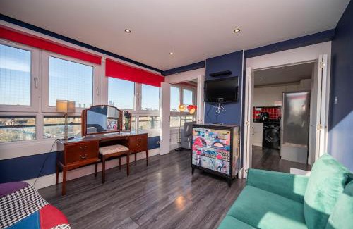 Camberwell Green Apartment | Stunning London View