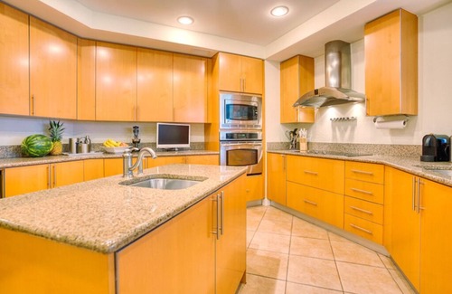 Daytona Beach Shores Condo | Stunning Luxury Coastal View Condo at Ocean Vistas