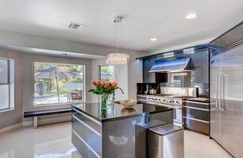 Canyon Gate House | STUNNING LUXURY MODERN ESTATE