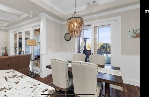 Moss Creek House | Stunning Marsh View 4B/3B Home Overlooking Sound