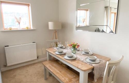 Portishead Apartment | Stunning Marina Apartment