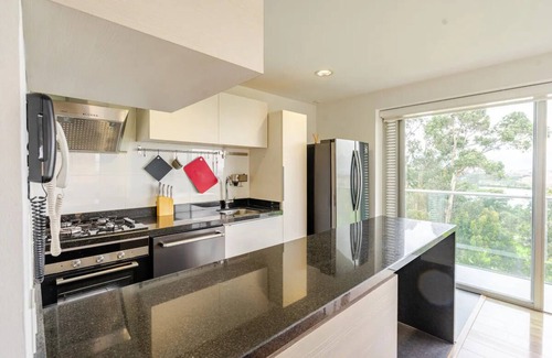 Suba Condo | ⭐Stunning Modern Apartment & Unique View