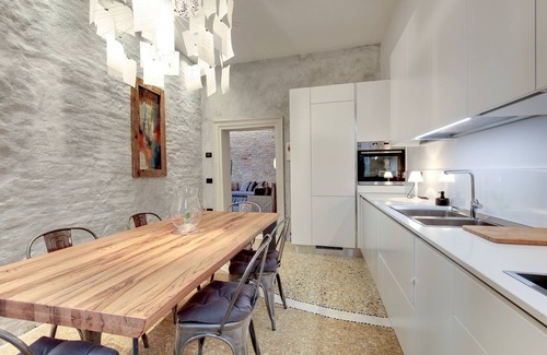 San Marco Apartment | Stunning Modern Apartment in the Heart of Venice